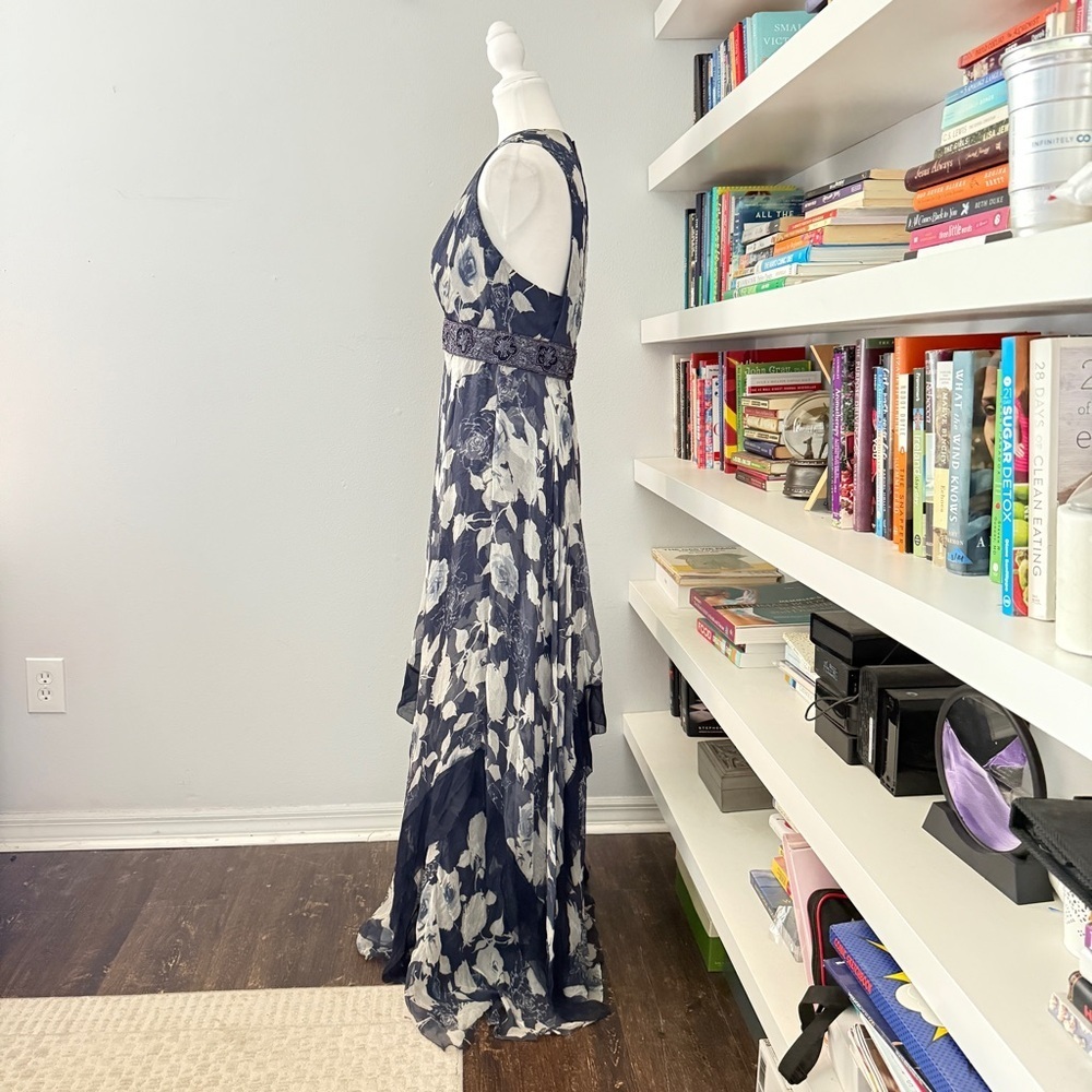 Teri Jon Richard Freeman Silk Elegant Navy and White Maxi Dress medium - Picture 5 of 15